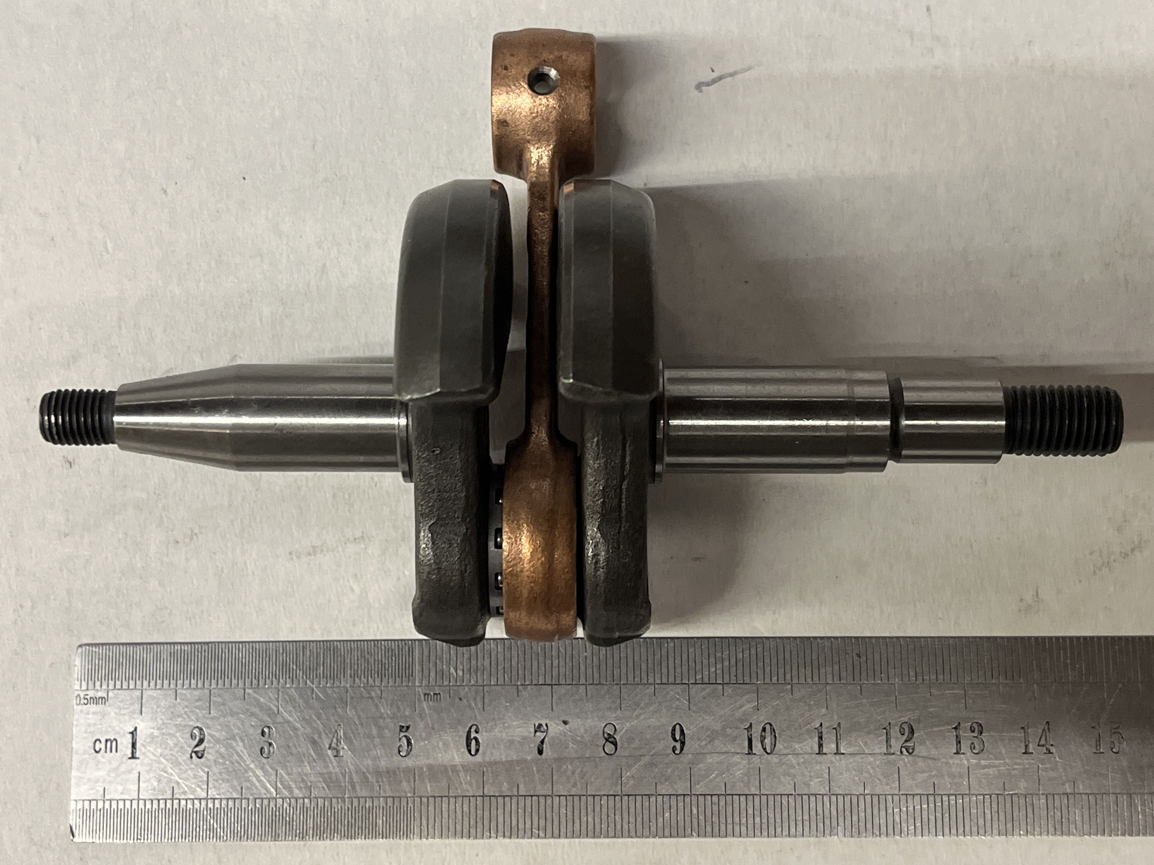 коленвал HD-D740