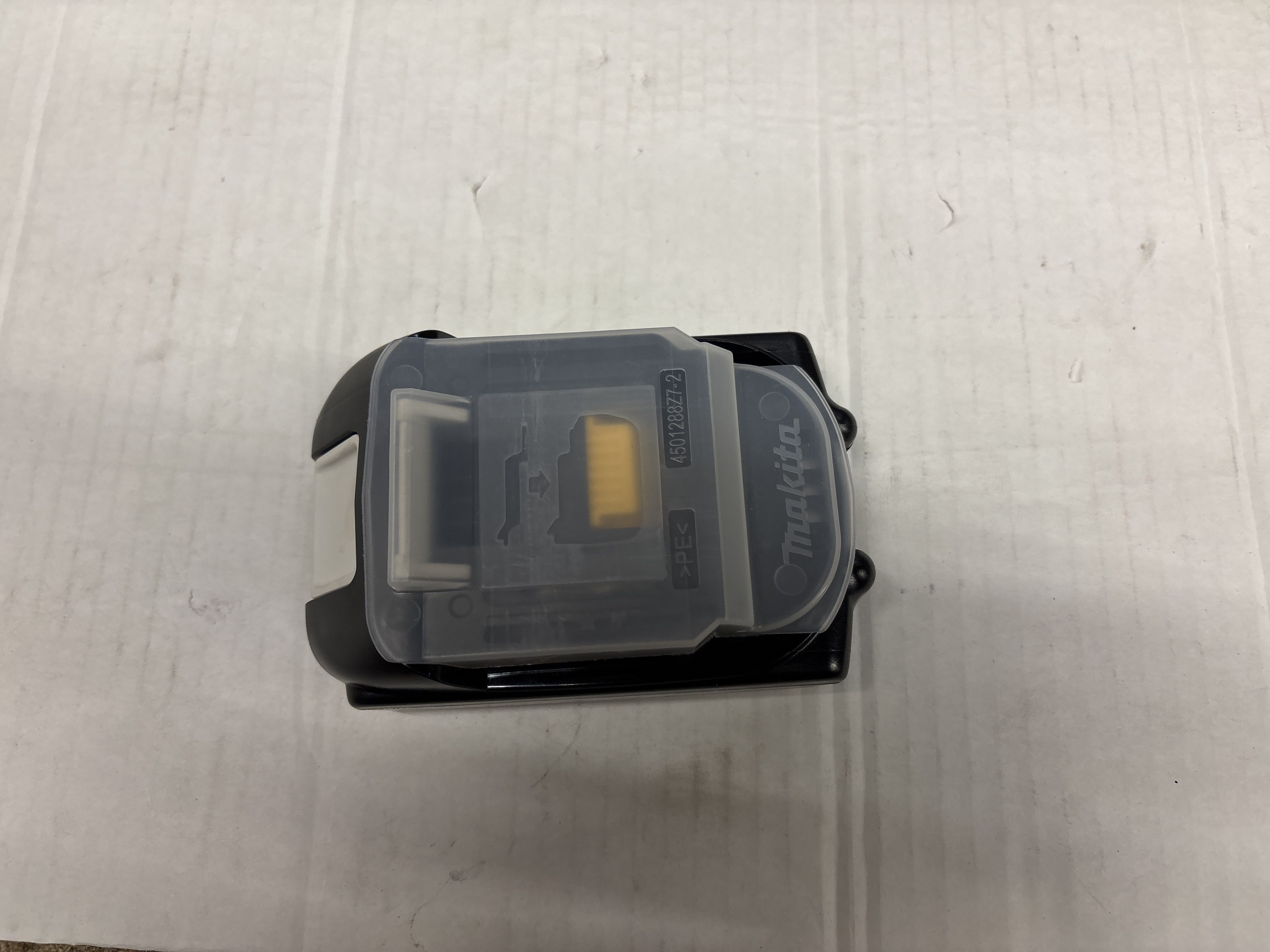 Аккумулятор MAKITA LXT BL 1820 B 18.0 В, 2.0 А/ч, Li-Ion